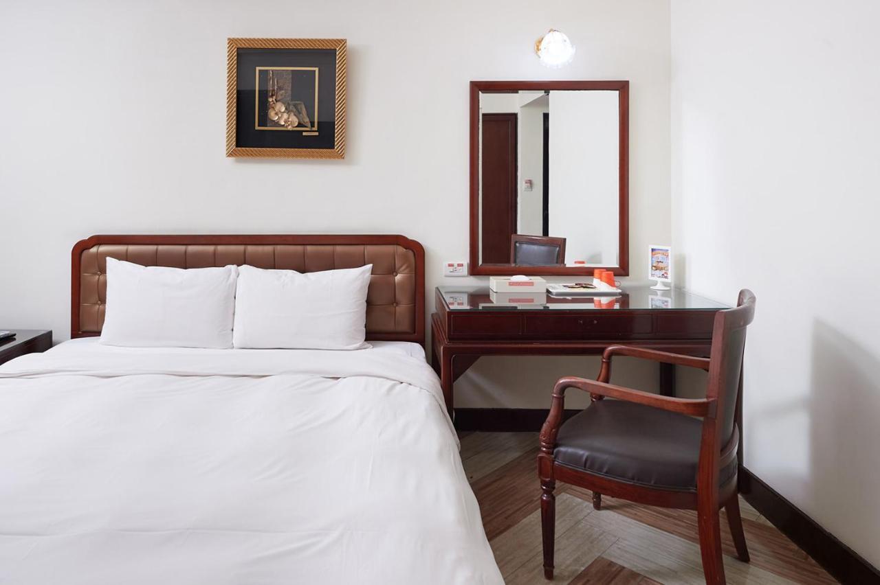 Peach Hotel Hsinchu City Exterior photo