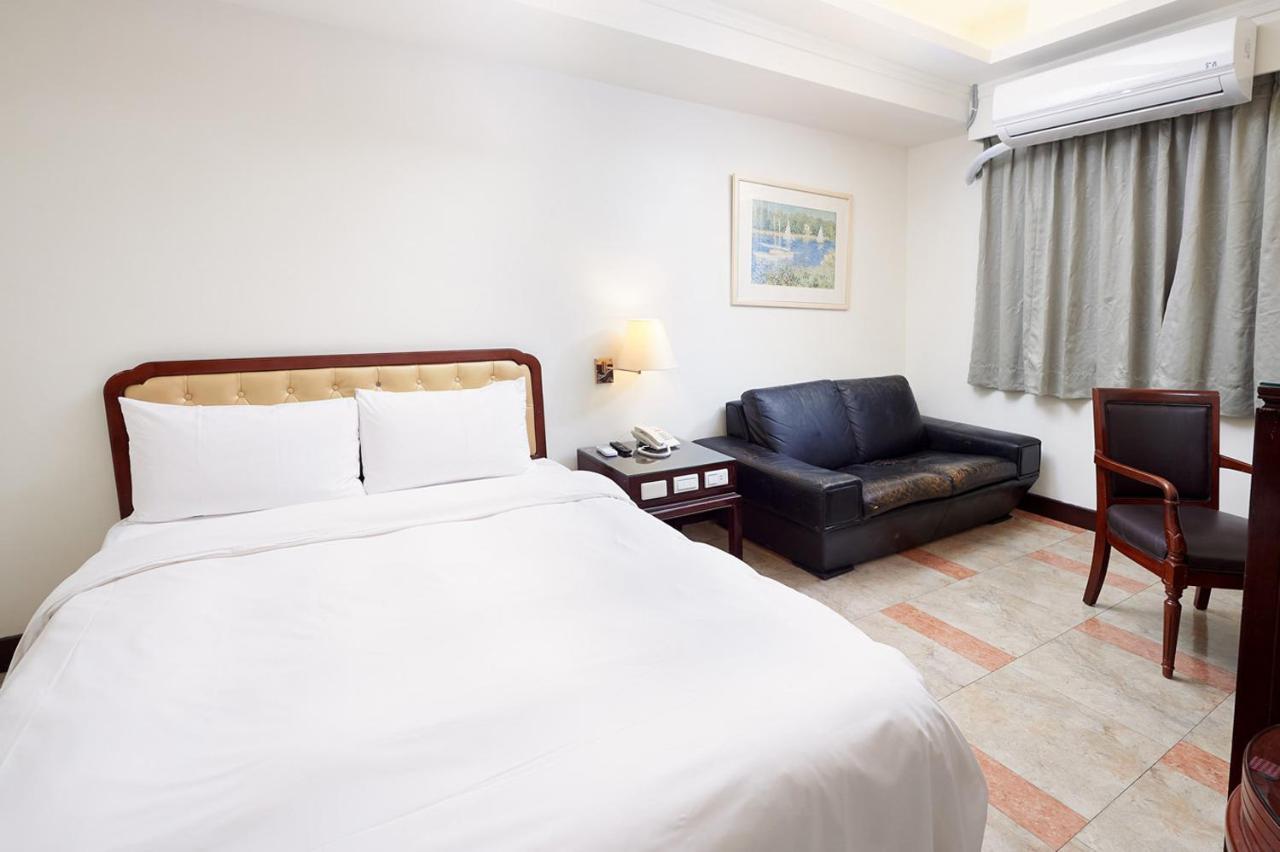 Peach Hotel Hsinchu City Exterior photo